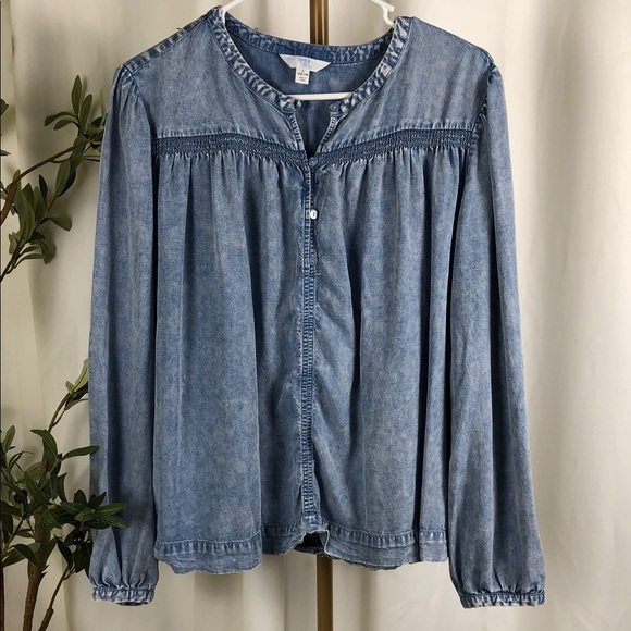 Time and Tru Tops - Time and Tru Washed Blue Denim-Look Button Front Bloused Sz L (T4)
